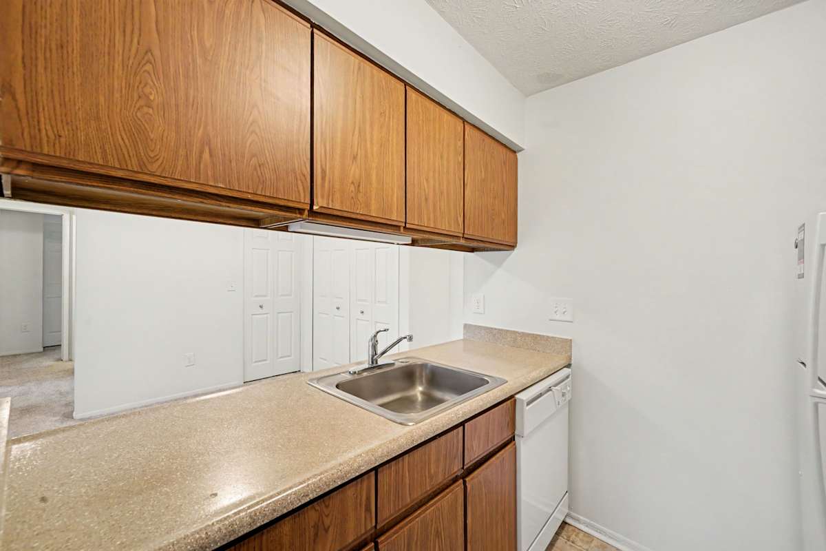 Apartments for Rent in Batavia | Eastgate Woods Apartments